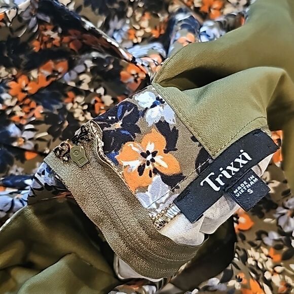 Floral dress size S Trixxi Never worn NWOT - Picture 12 of 14